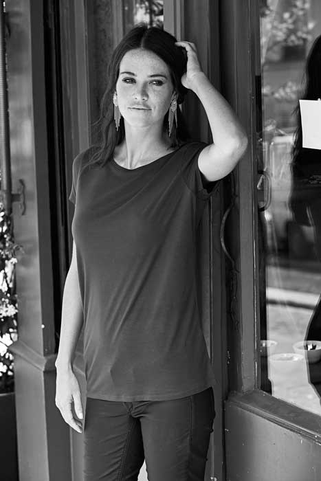 dame t-shirt
