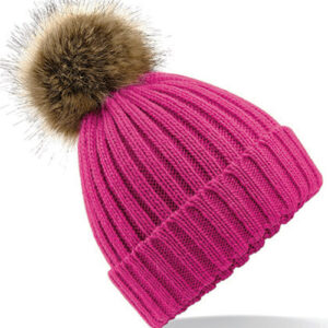 Pink strikhue med kvast